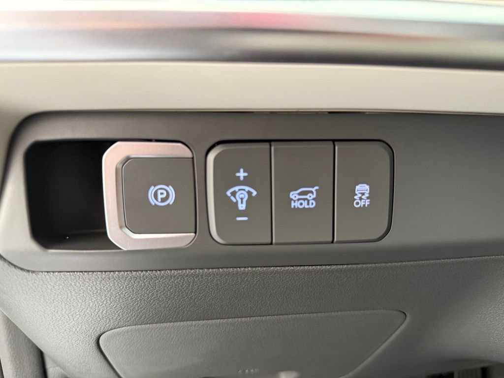 Used 2025 Hyundai Santa Fe SEL FWD image 35