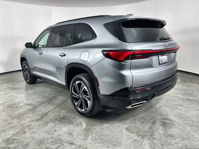 Used 2026 Buick Enclave Sport Touring image 6