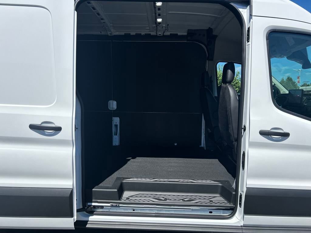 New 2025 Ford Transit 250 148 Medium Roof w/ Load Area Protection Package RWD image 28