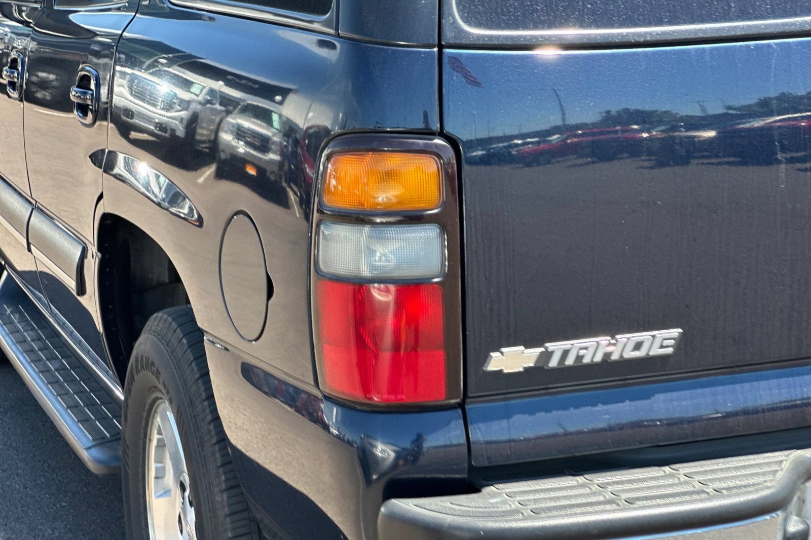 Used 2004 Chevrolet Tahoe LT w/ LT Preferred Equipment Group AWD/4WD image 25