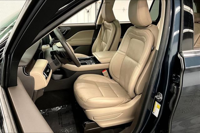 Used 2024 Lincoln Aviator Reserve AWD/4WD image 23