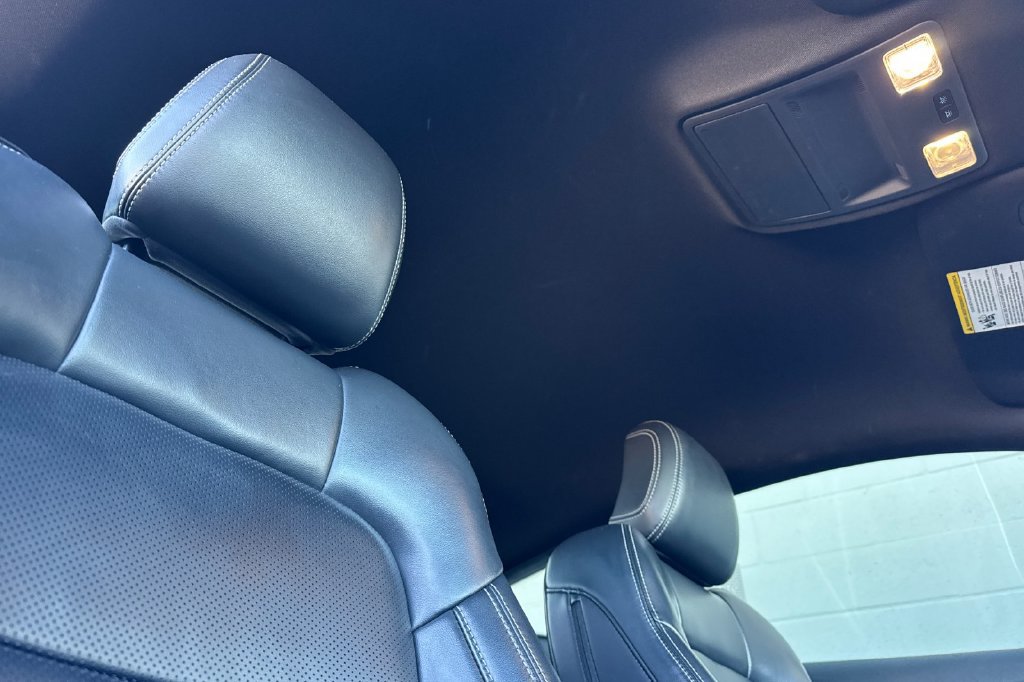Used 2024 Ford Mustang Premium RWD image 17
