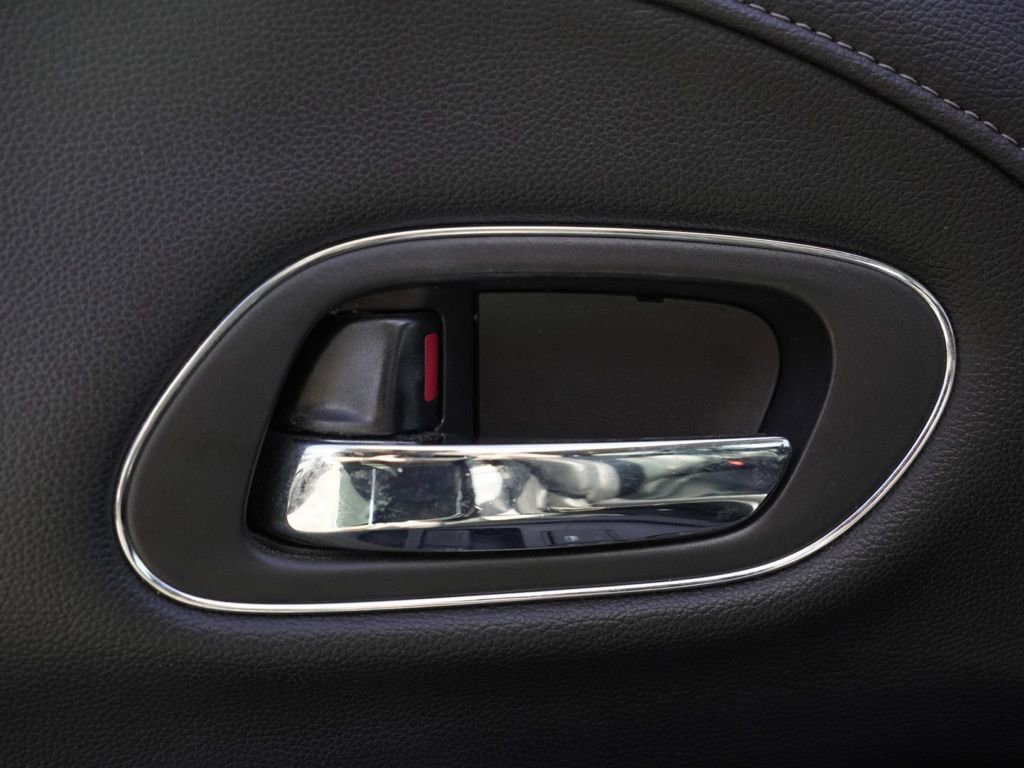 Used 2016 Honda HR-V EX-L image 8