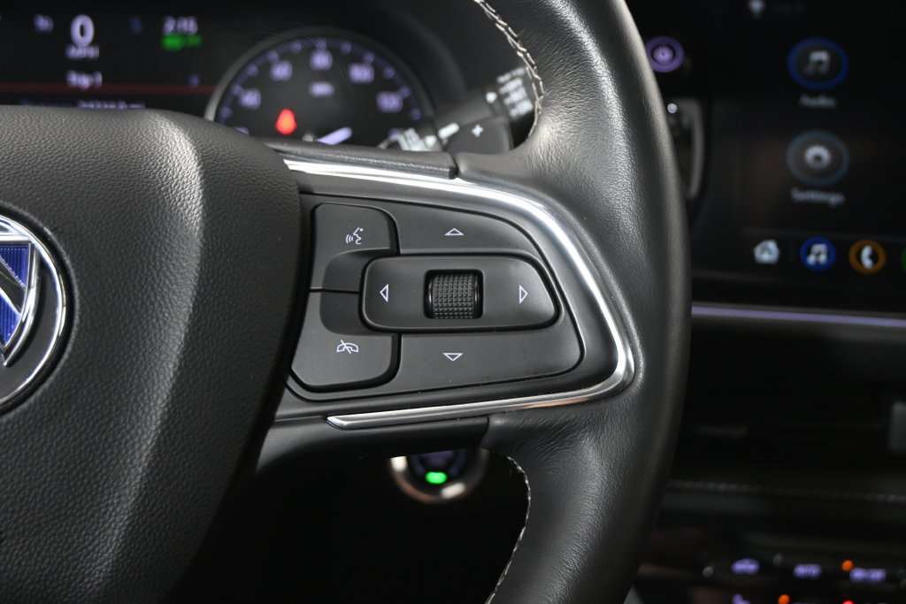 Used 2023 Buick Envision Essence w/ Sport Touring Package AWD/4WD image 36