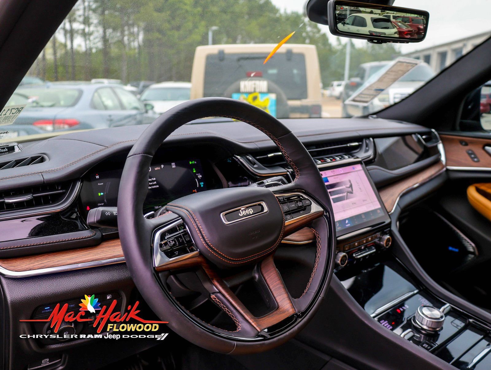 Used 2024 Jeep Grand Cherokee Summit w/ Advanced Protech Group IV image 20