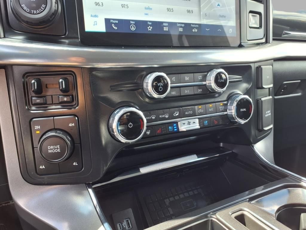 Used 2022 Ford F150 Lariat w/ Equipment Group 502A High image 7