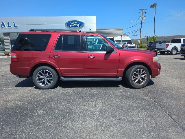 Used 2015 Ford Expedition XLT w/ Equipment Group 202A image 10
