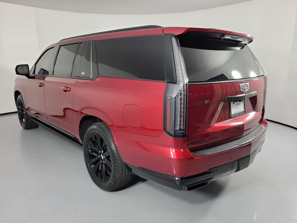Certified 2026 Cadillac Escalade ESV Platinum Sport w/ LPO, ONYX Package AWD/4WD image 6