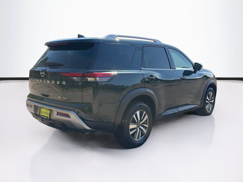 Used 2025 Nissan Pathfinder SL AWD/4WD image 5