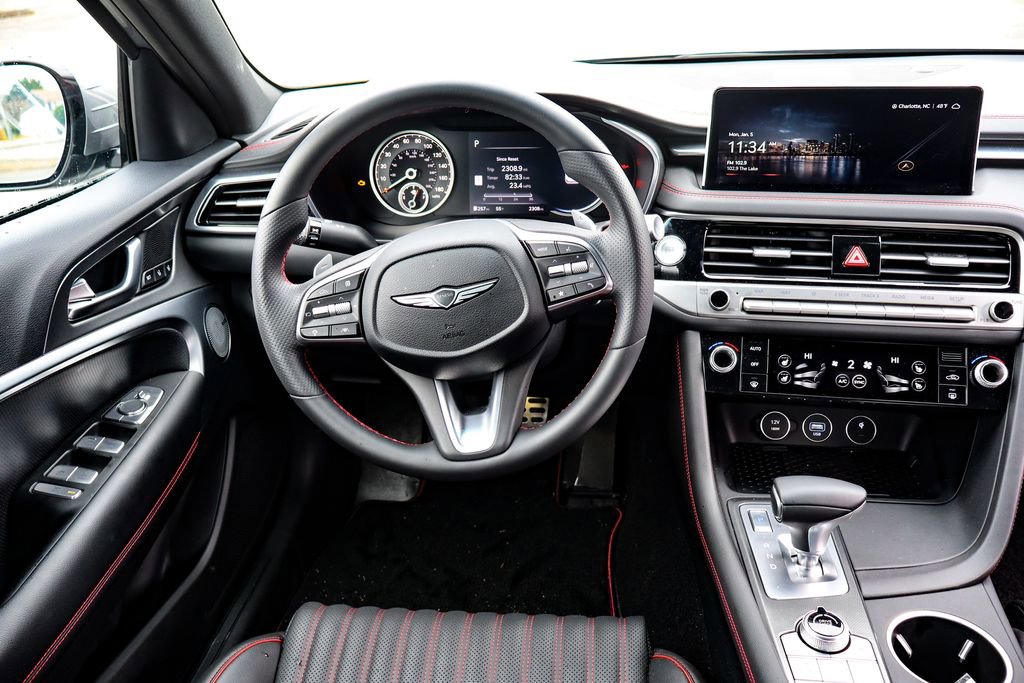 Used 2025 Genesis G70 2.5T w/ Sport Prestige Package image 20