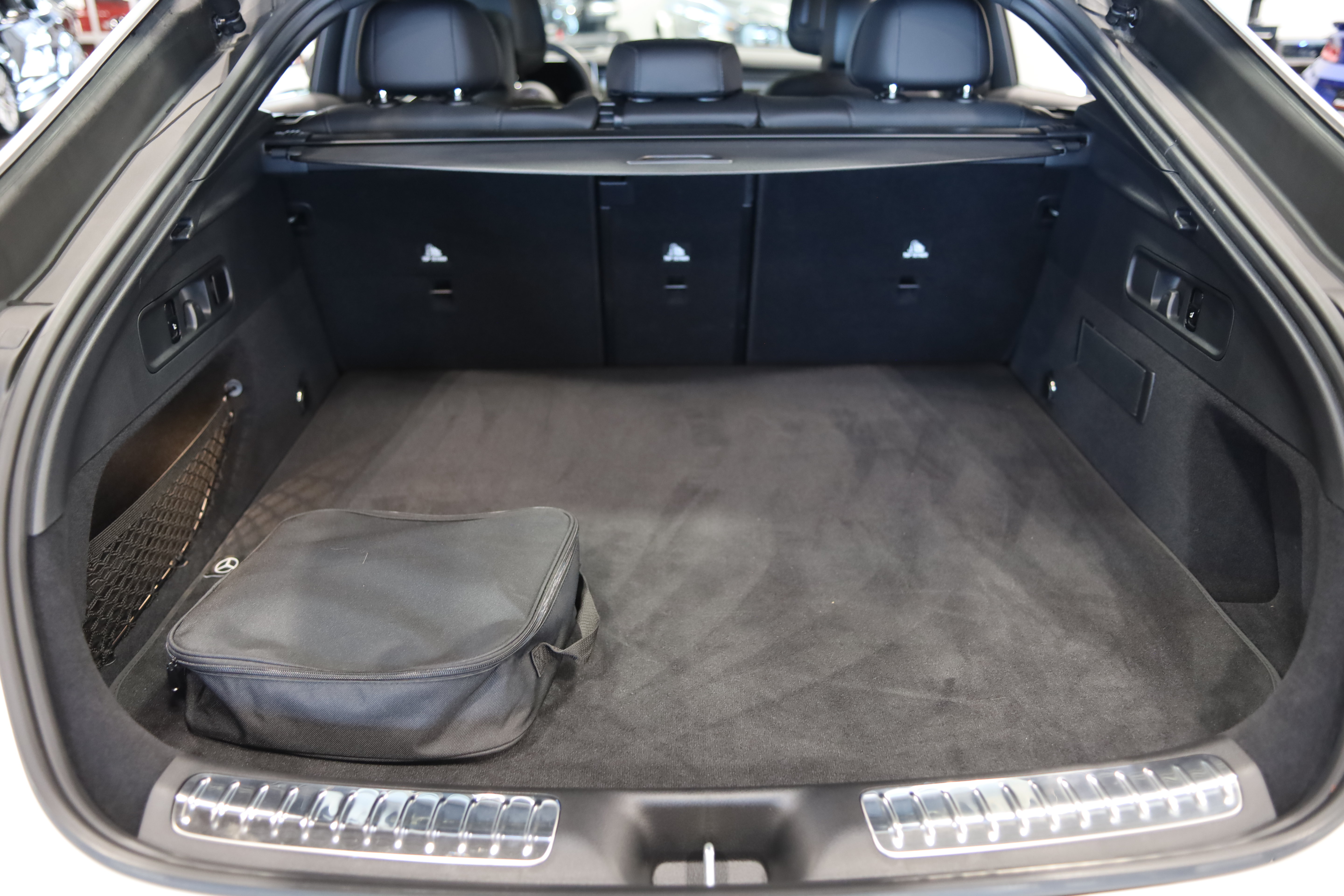 Used 2025 Mercedes-Benz GLC 63 AMG S w/ Driver Assistance Package image 7