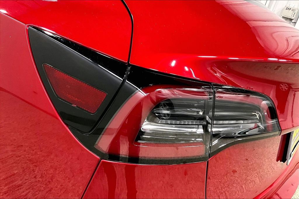 Used 2021 Tesla Model 3 Long Range image 22