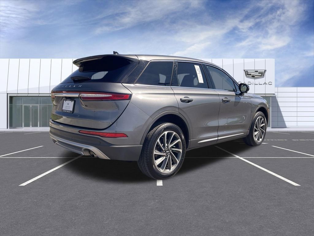 Used 2024 Lincoln Corsair AWD w/ Equipment Group 101A image 8