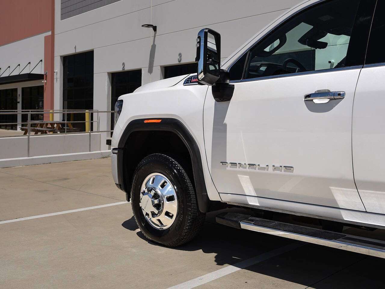 Used 2024 GMC Sierra 3500 Denali w/ Denali Reserve Package AWD/4WD image 6