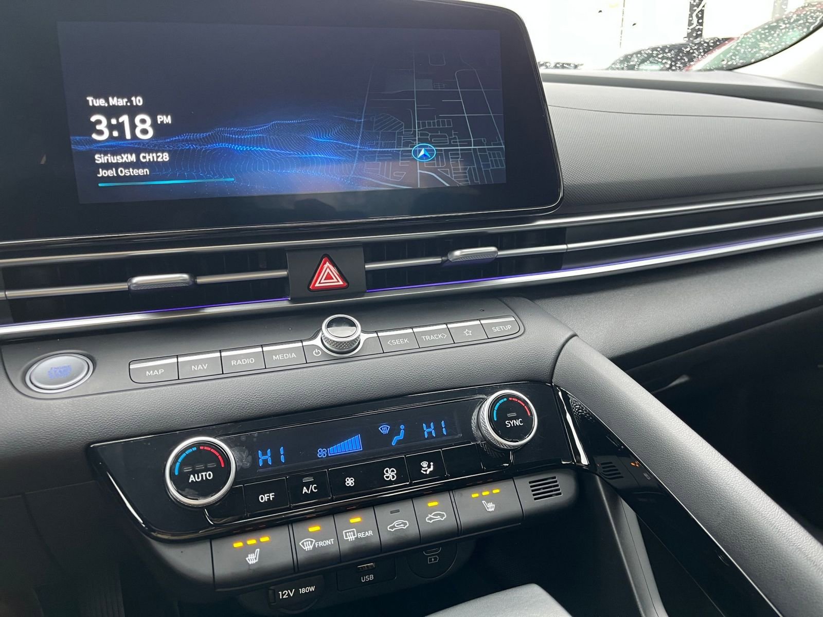 Used 2025 Hyundai Elantra SEL FWD image 21