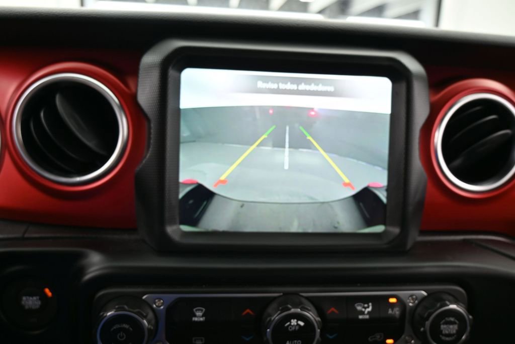 Used 2023 Jeep Gladiator Rubicon w/ LED Lighting Group AWD/4WD image 18