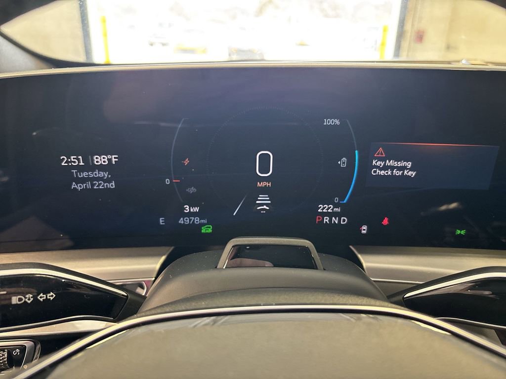 New 2025 Cadillac Lyriq Luxury image 16