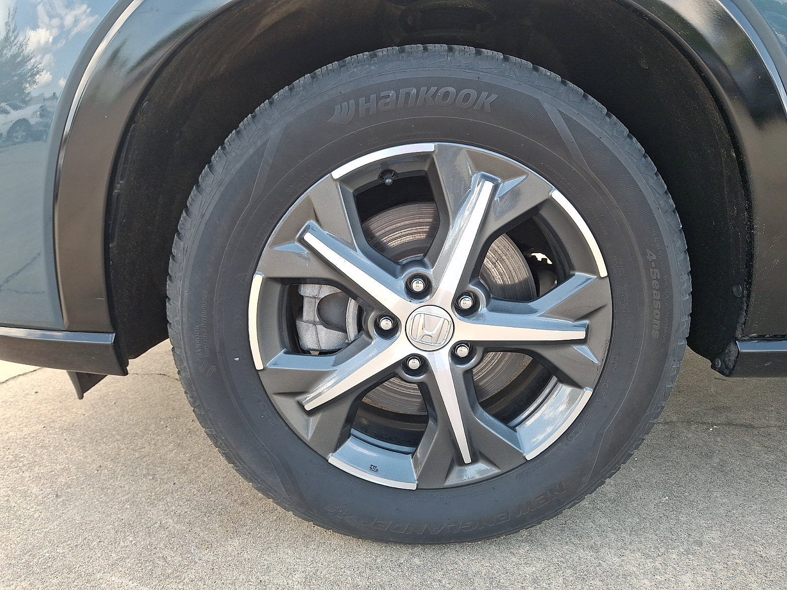 Used 2025 Honda HR-V EX-L image 28