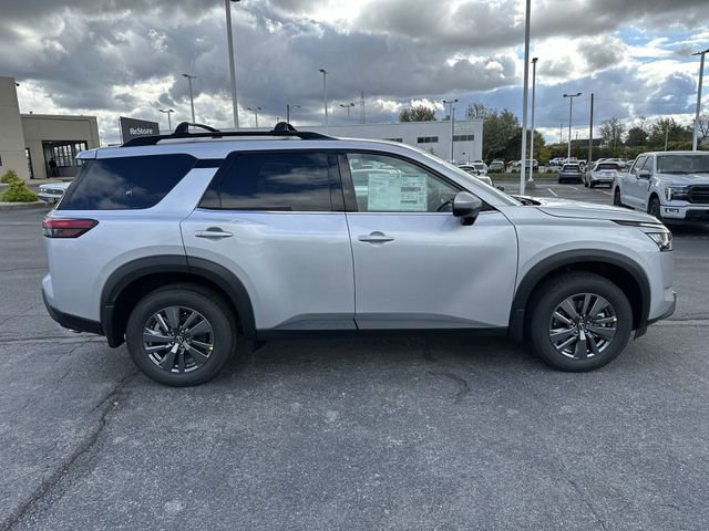 New 2025 Nissan Pathfinder SV image 31