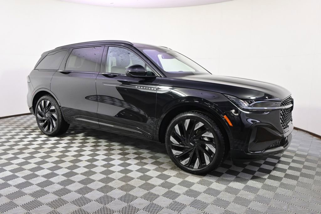 New 2026 Lincoln Nautilus Reserve image 8