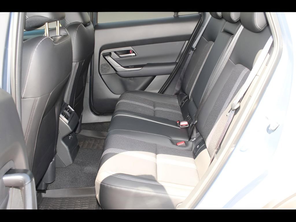 Used 2025 MAZDA CX-50 AWD 2.5 S w/ Preferred Package image 10