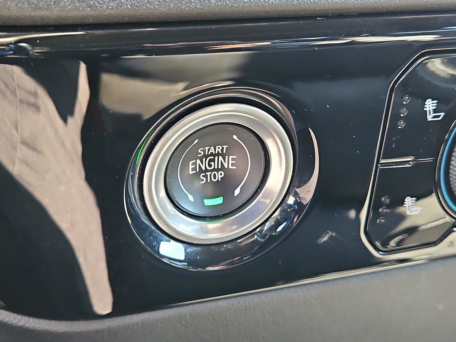 Used 2024 Chevrolet Silverado 1500 LT AWD/4WD image 29