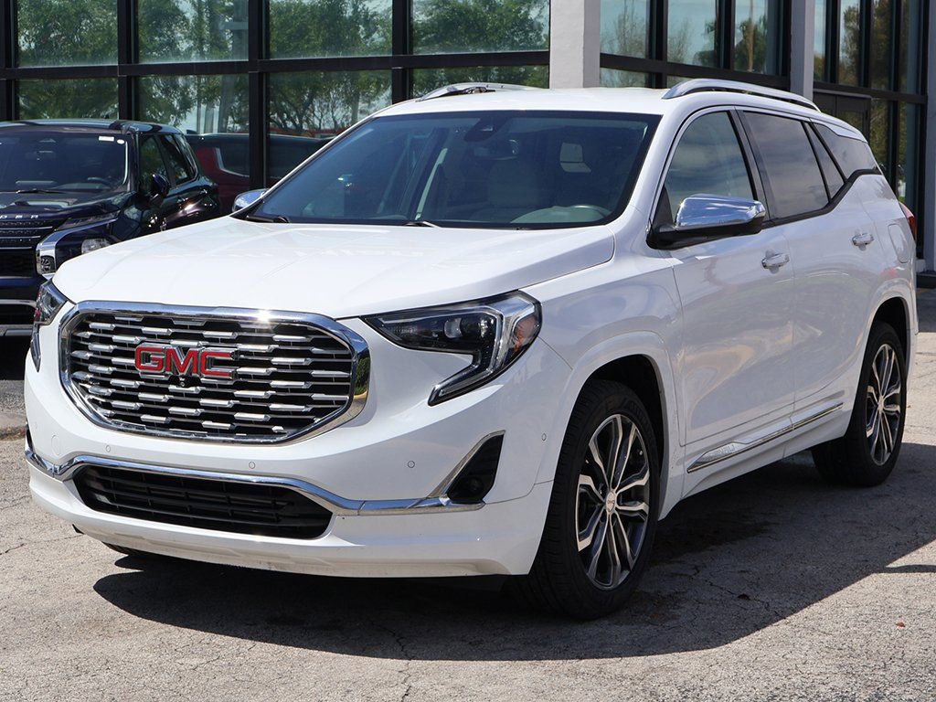 Used 2020 GMC Terrain Denali w/ Denali Premium Package image 9