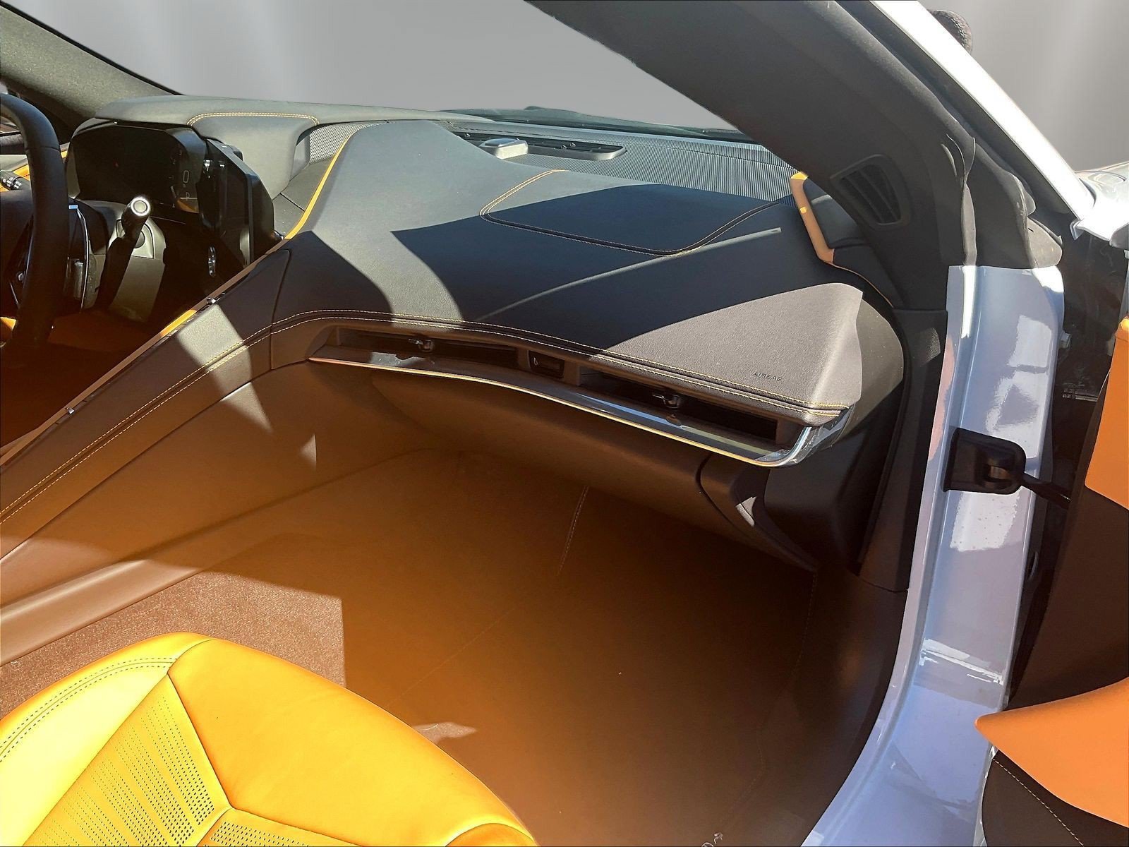 Used 2023 Chevrolet Corvette Stingray Preferred Conv w/ Z51 Performance Package RWD image 23