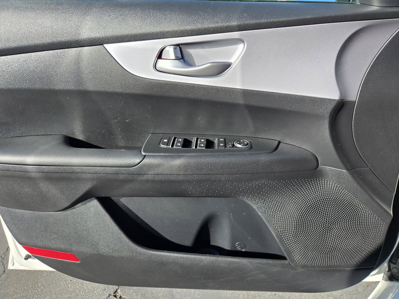 Used 2024 Kia Forte LXS w/ LXS Technology Package FWD image 18