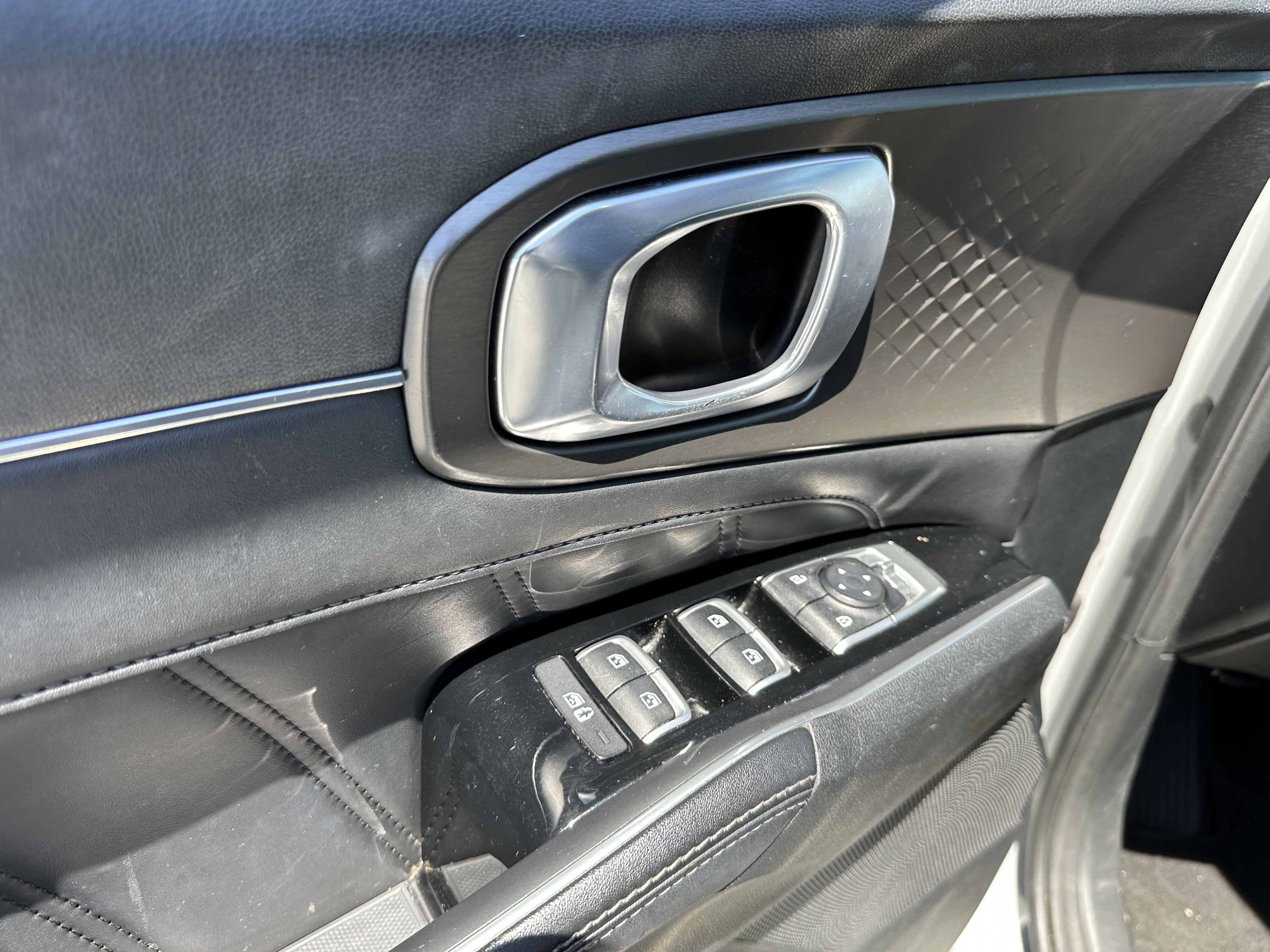 Certified 2022 Kia Sorento SX AWD/4WD image 27