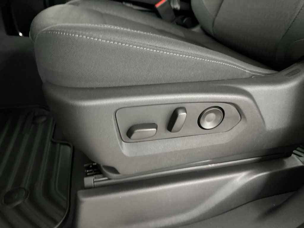 New 2026 Chevrolet Silverado 1500 LT AWD/4WD image 12