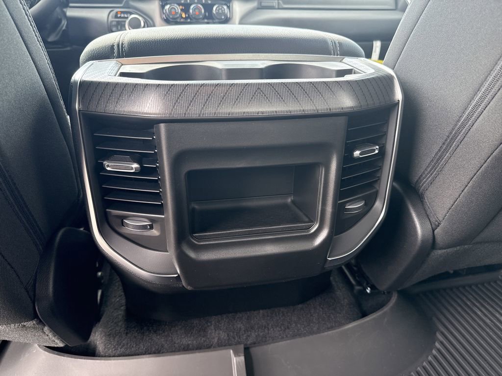 New 2026 RAM 1500 4x4 Crew Cab image 25