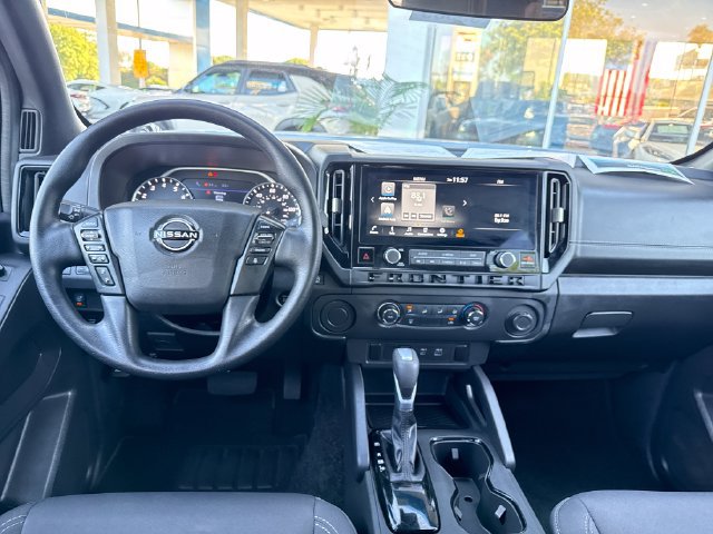 Used 2026 Nissan Frontier SV w/ Tow Package RWD image 13
