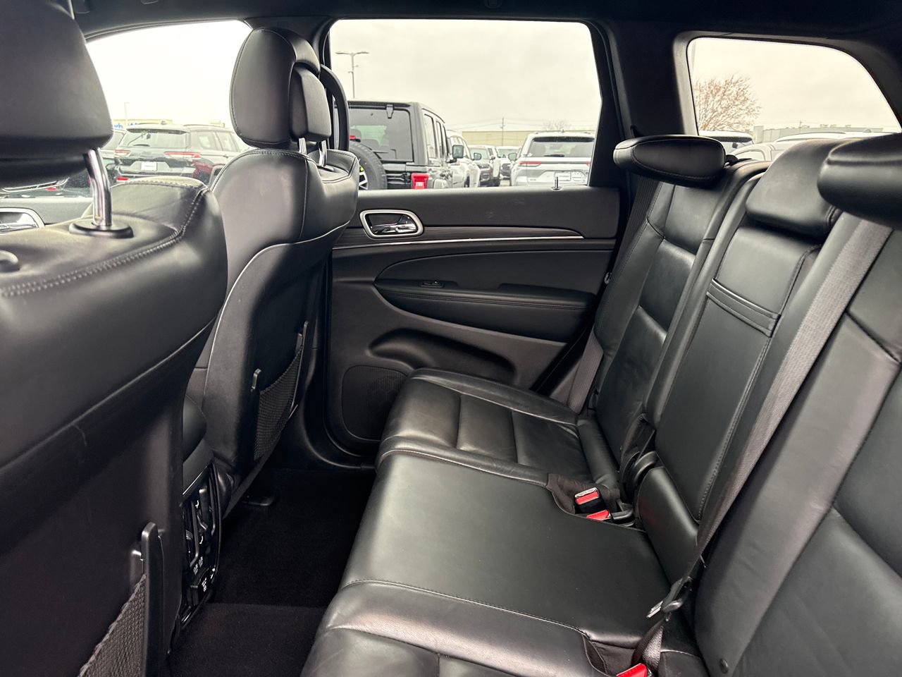 Used 2020 Jeep Grand Cherokee Limited image 15