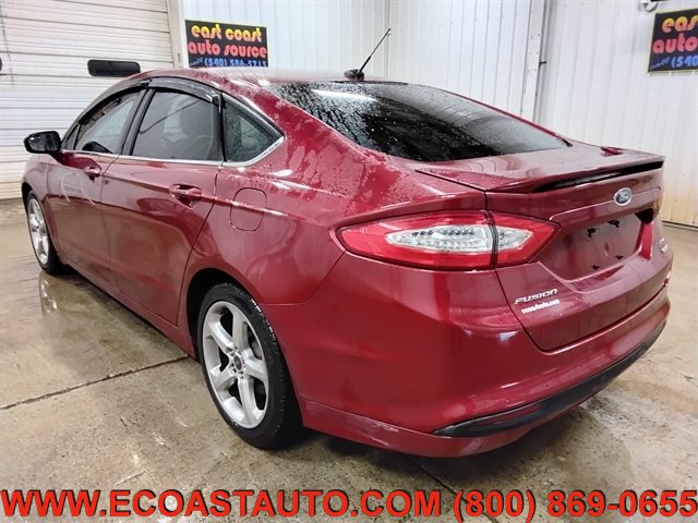 Used 2015 Ford Fusion SE FWD image 6