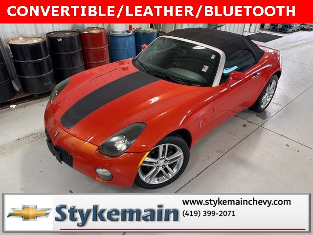 Used 2009 Pontiac Solstice Street Edition image 2