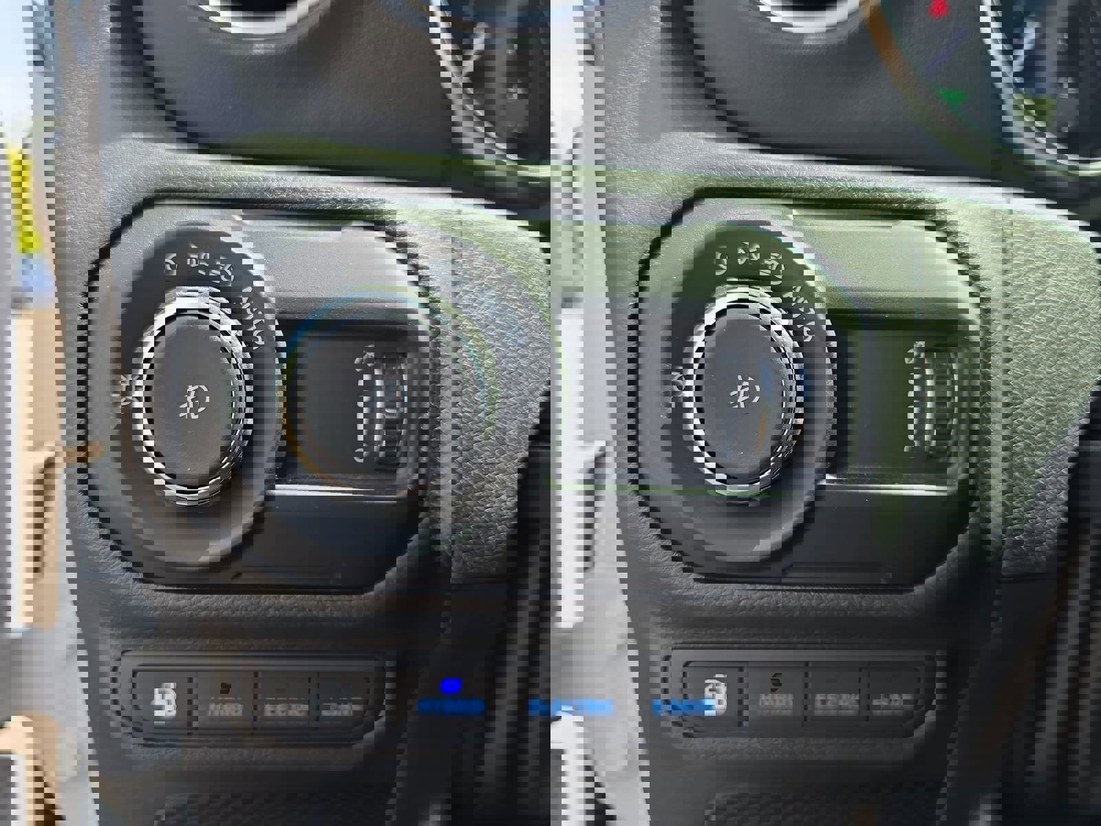 Used 2023 Jeep Wrangler Unlimited Rubicon 4xe w/ Cold Weather Group image 27