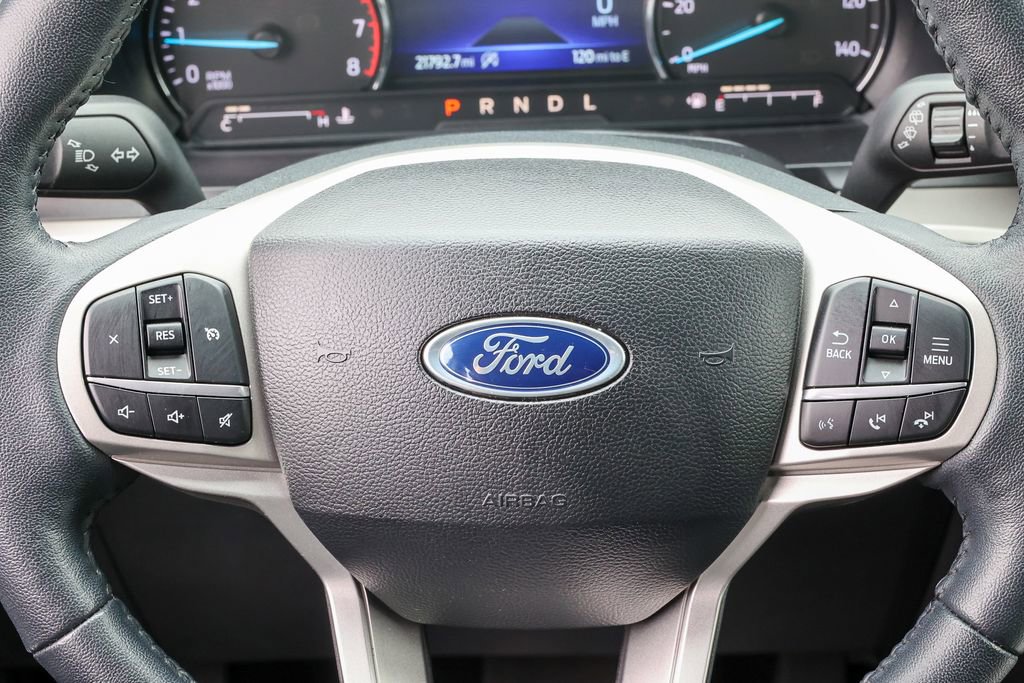 Certified 2023 Ford Explorer XLT w/ Equipment Group 202A AWD/4WD image 9