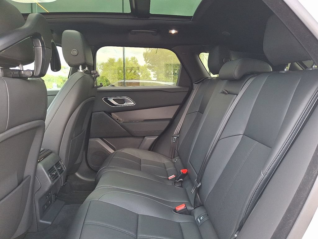 Certified 2026 Land Rover Range Rover Velar Dynamic SE AWD/4WD image 11