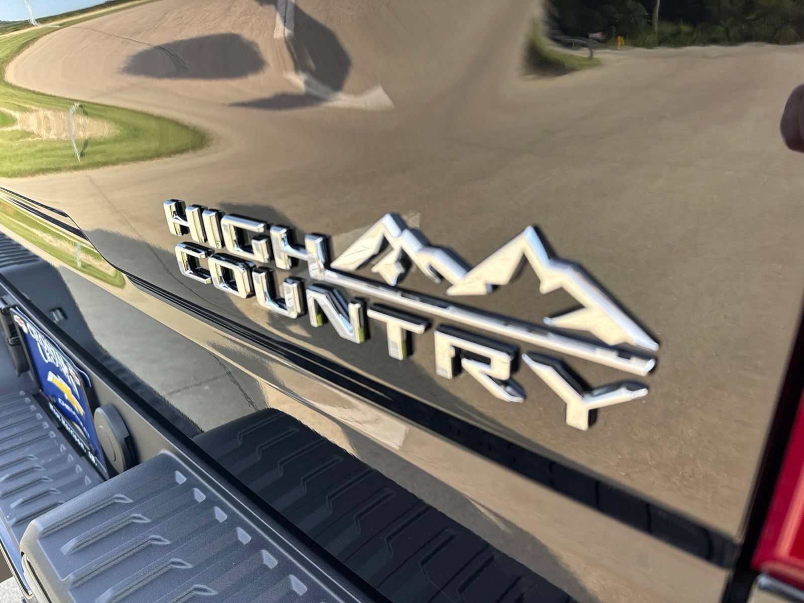 New 2026 Chevrolet Silverado 1500 High Country w/ High Country Premium Package AWD/4WD image 7