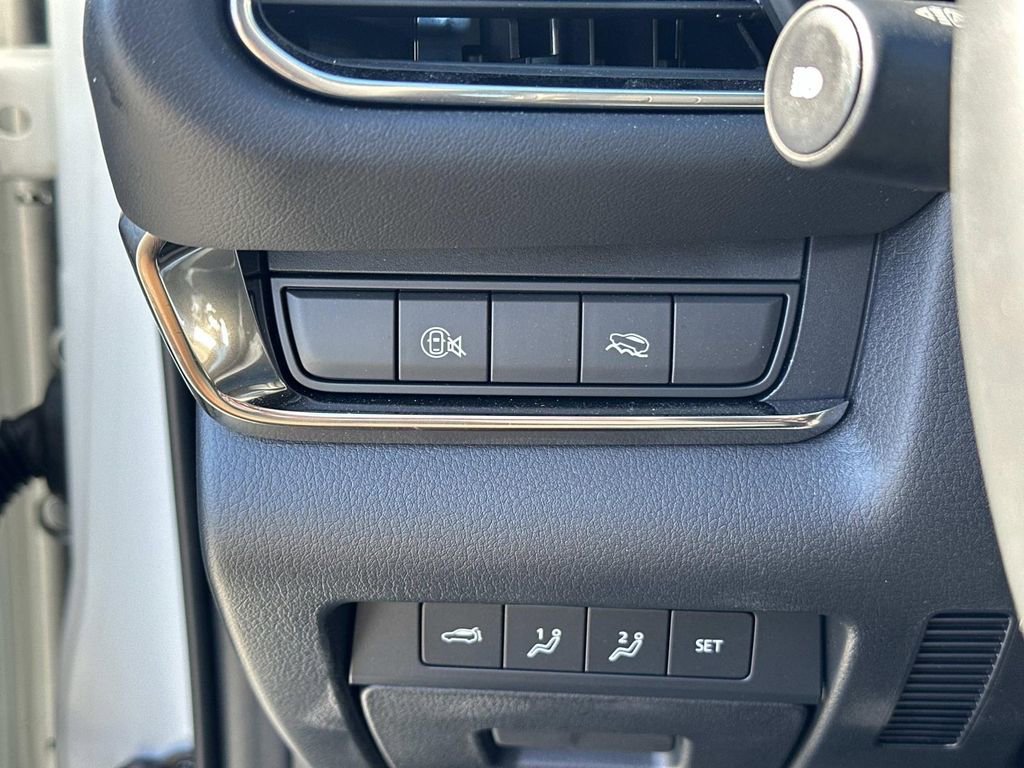 Certified 2025 MAZDA CX-30 AWD 2.5 S w/ Premium Package image 15