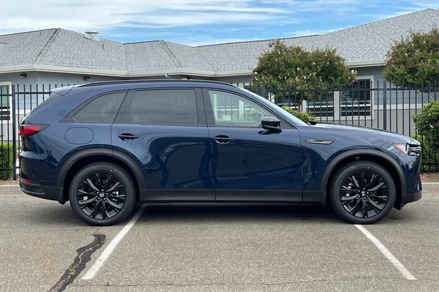 New 2025 MAZDA CX-90 Plug-In Hybrid w/Premium Sport image 3