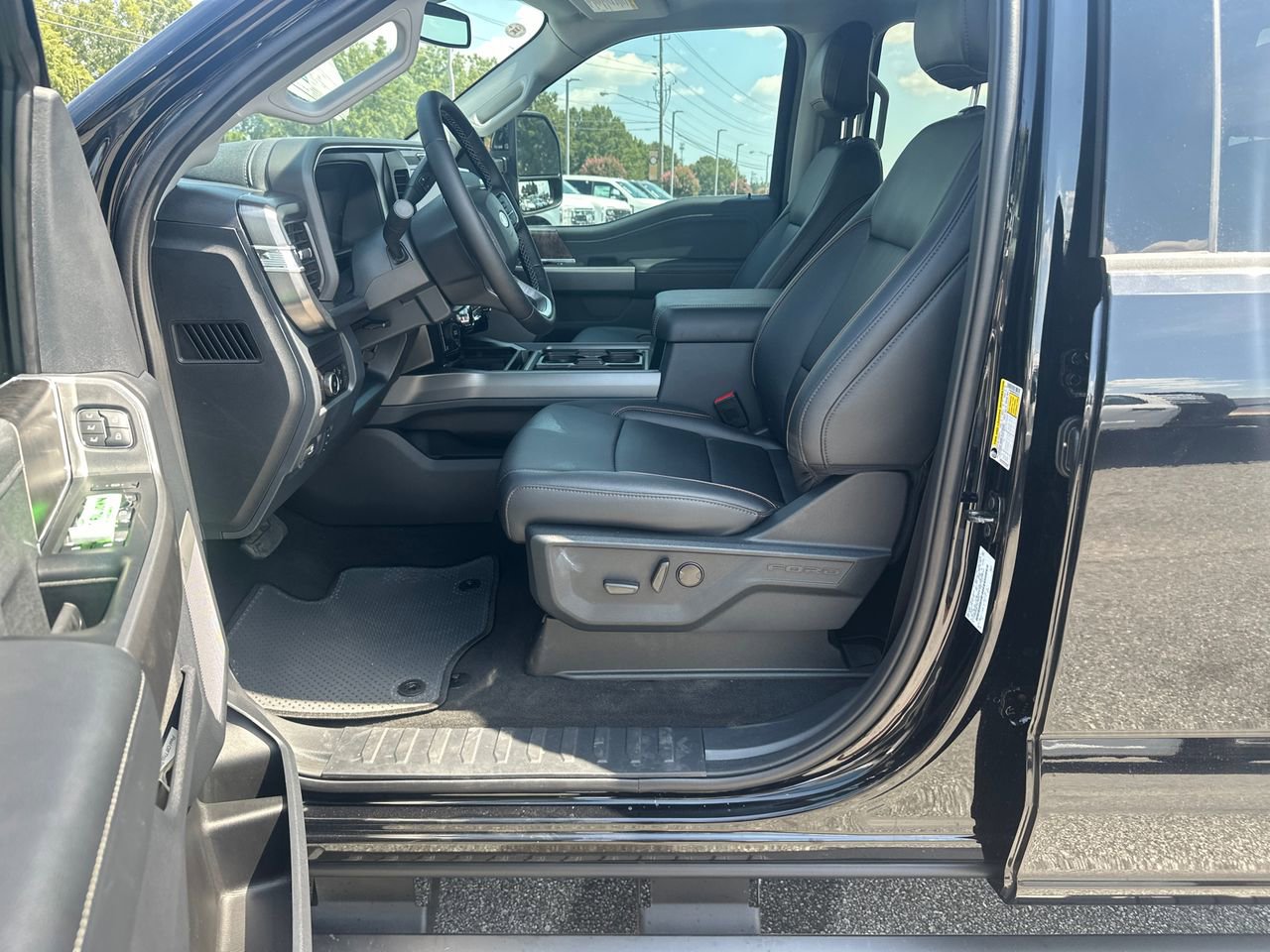 New 2026 Ford F350 Lariat w/ Black Appearance Package AWD/4WD image 38