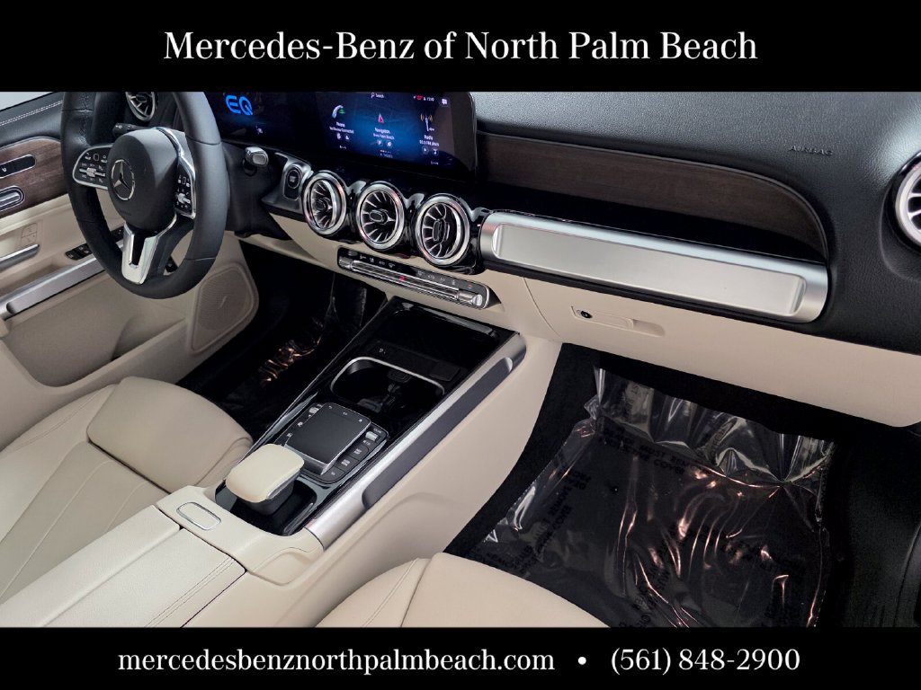 Certified 2023 Mercedes-Benz EQB 300 4MATIC image 31