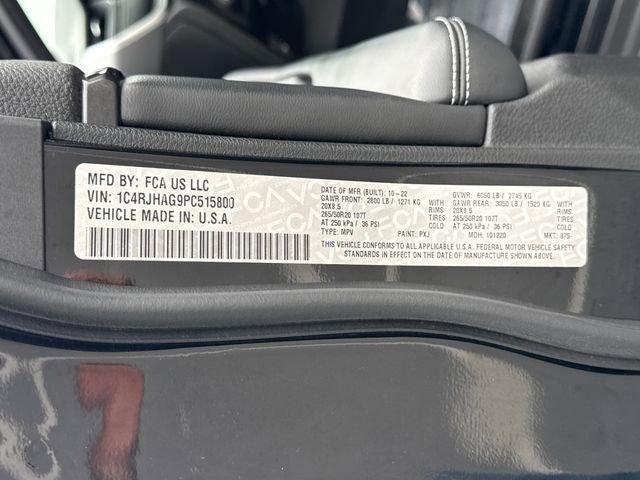 Used 2023 Jeep Grand Cherokee Altitude image 24