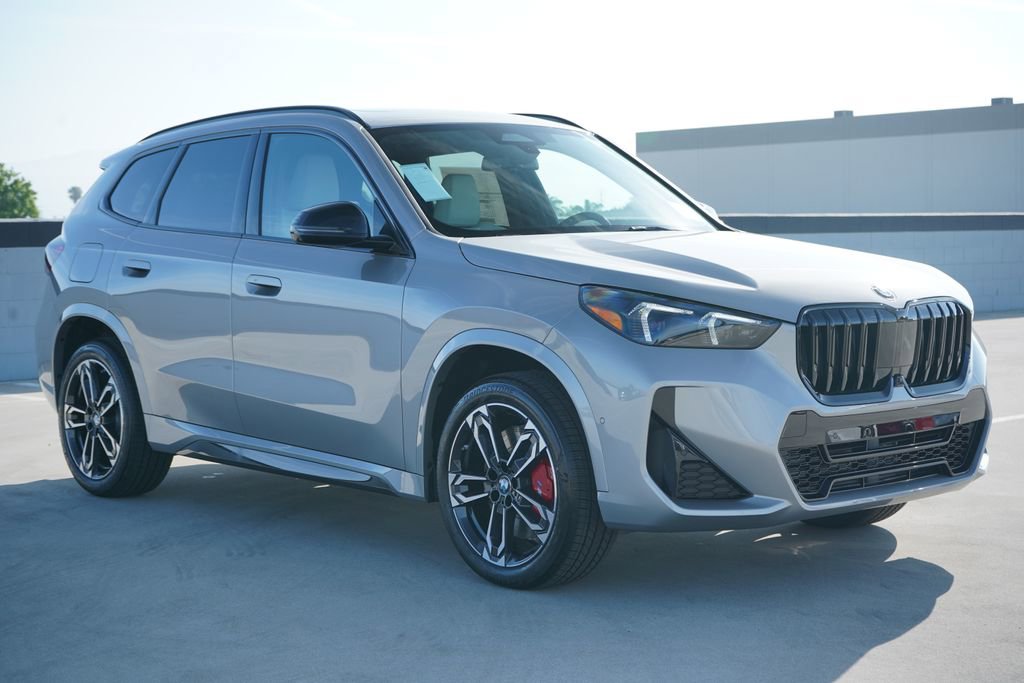 New 2026 BMW X1 xDrive28i w/ Technology Package image 3