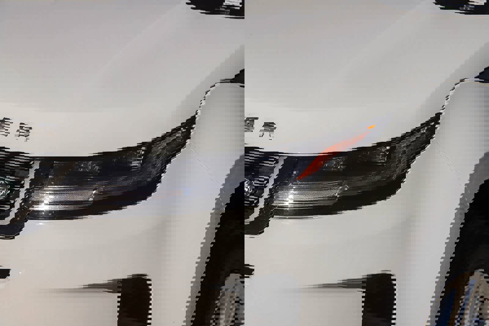 Used 2026 Land Rover Range Rover Evoque S image 8