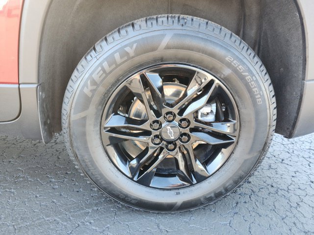 Certified 2023 Chevrolet Traverse LT FWD image 11