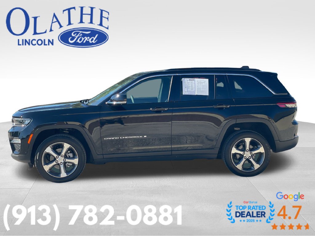 Used 2025 Jeep Grand Cherokee Limited w/ Luxury Tech Group II AWD/4WD image 2