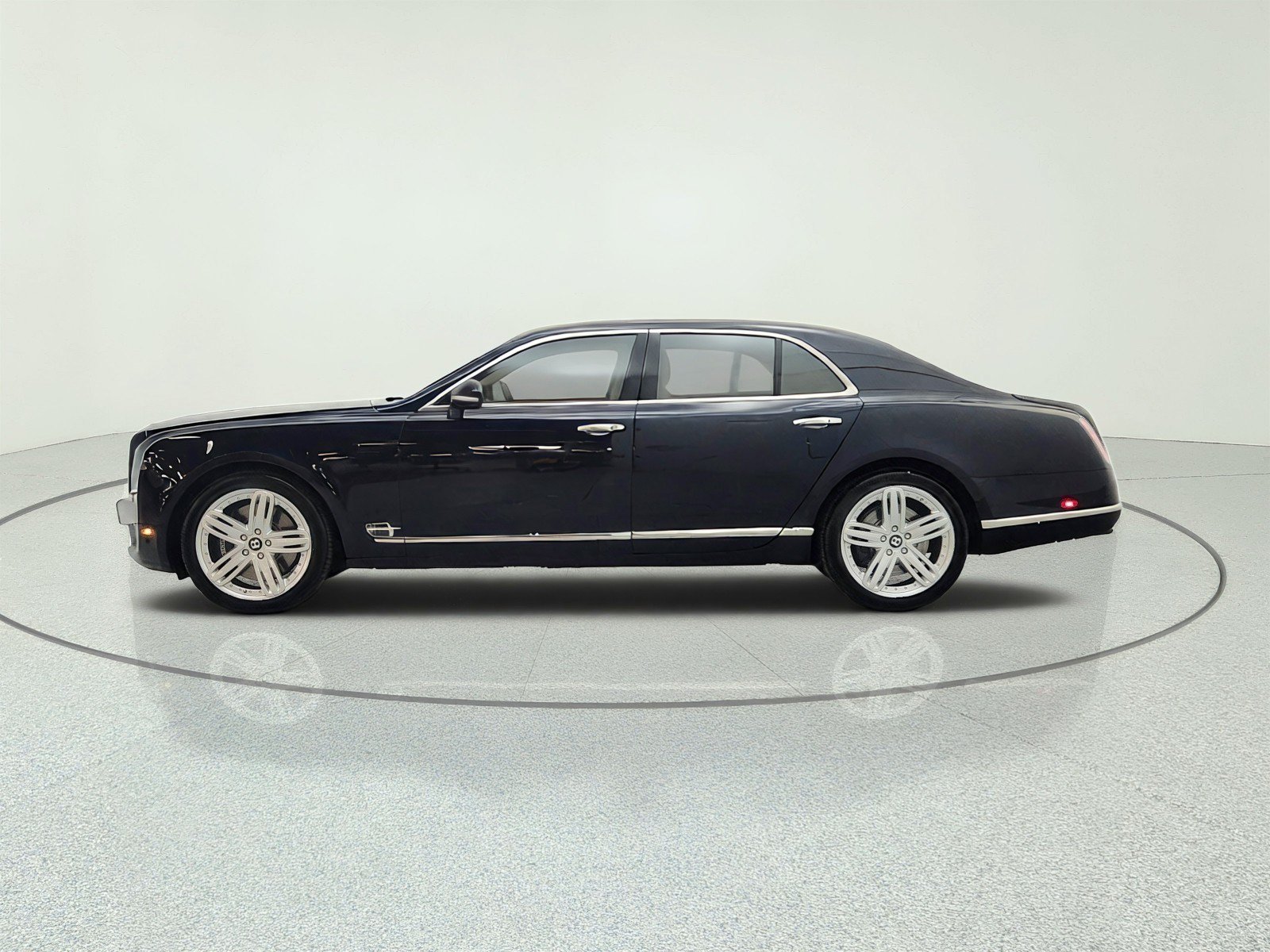 Used 2012 Bentley Mulsanne RWD image 8
